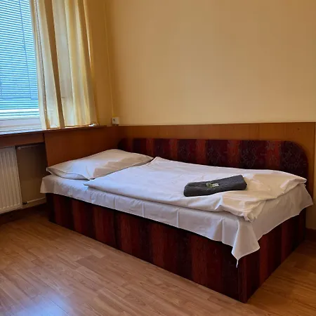 Hotell Avion 3*